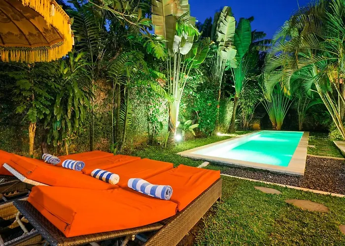 Pagoda, Sumptuous 4br With Tropical Vibes In Seminyak ヴィラ *