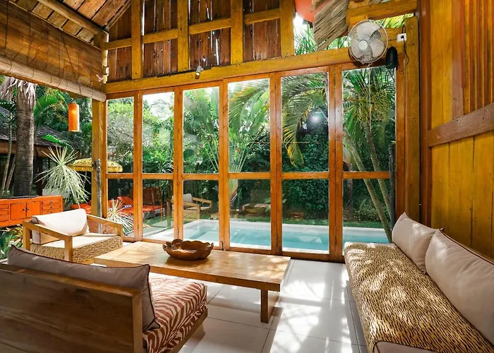Pagoda, Sumptuous 4br With Tropical Vibes In Seminyak レギャン