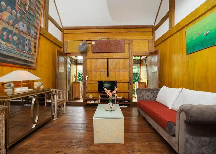Pagoda, Sumptuous 4br With Tropical Vibes In Seminyak * レギャン