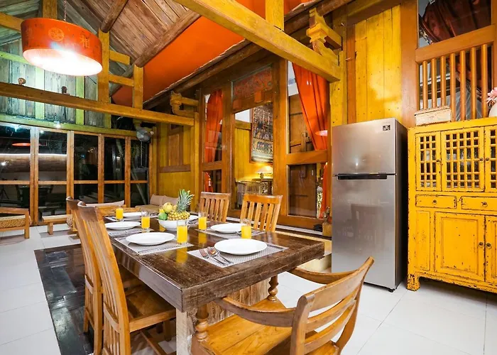 Pagoda, Sumptuous 4br With Tropical Vibes In Seminyak レギャン